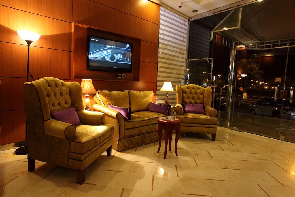 Lavande Suites Yanbu Exterior foto