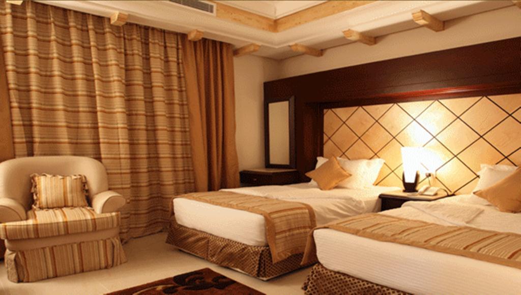 Lavande Suites Yanbu Habitación foto