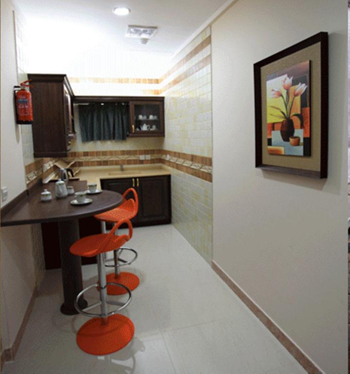 Lavande Suites Yanbu Habitación foto